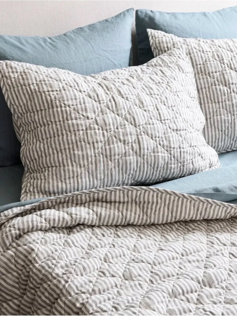 NWT Quince 100% European Linen Stripe Quilt Gray White King Cal King